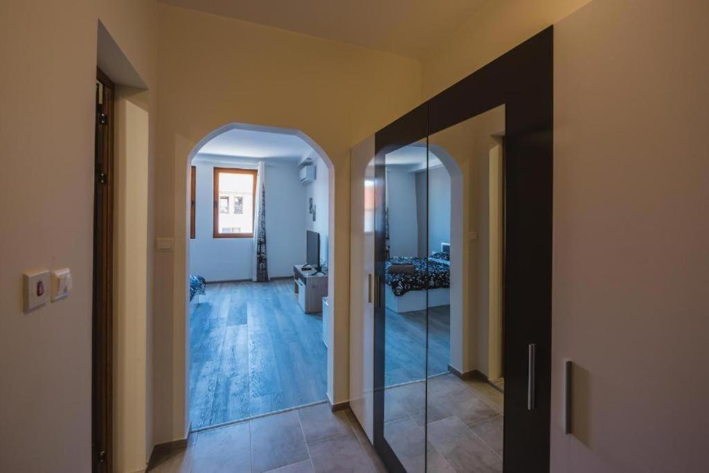 Victoria Hotel Rooms & Victoria Apartment Tırnova Dış mekan fotoğraf