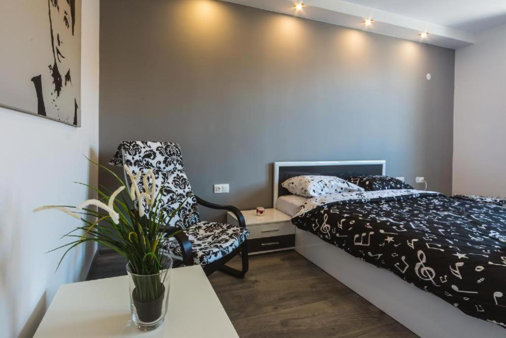Victoria Hotel Rooms & Victoria Apartment Tırnova Dış mekan fotoğraf